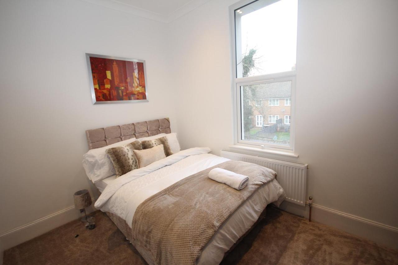 Great West Road Apartments Flat C London Luaran gambar
