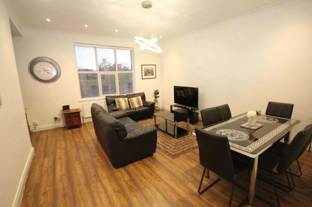 Great West Road Apartments Flat C London Luaran gambar